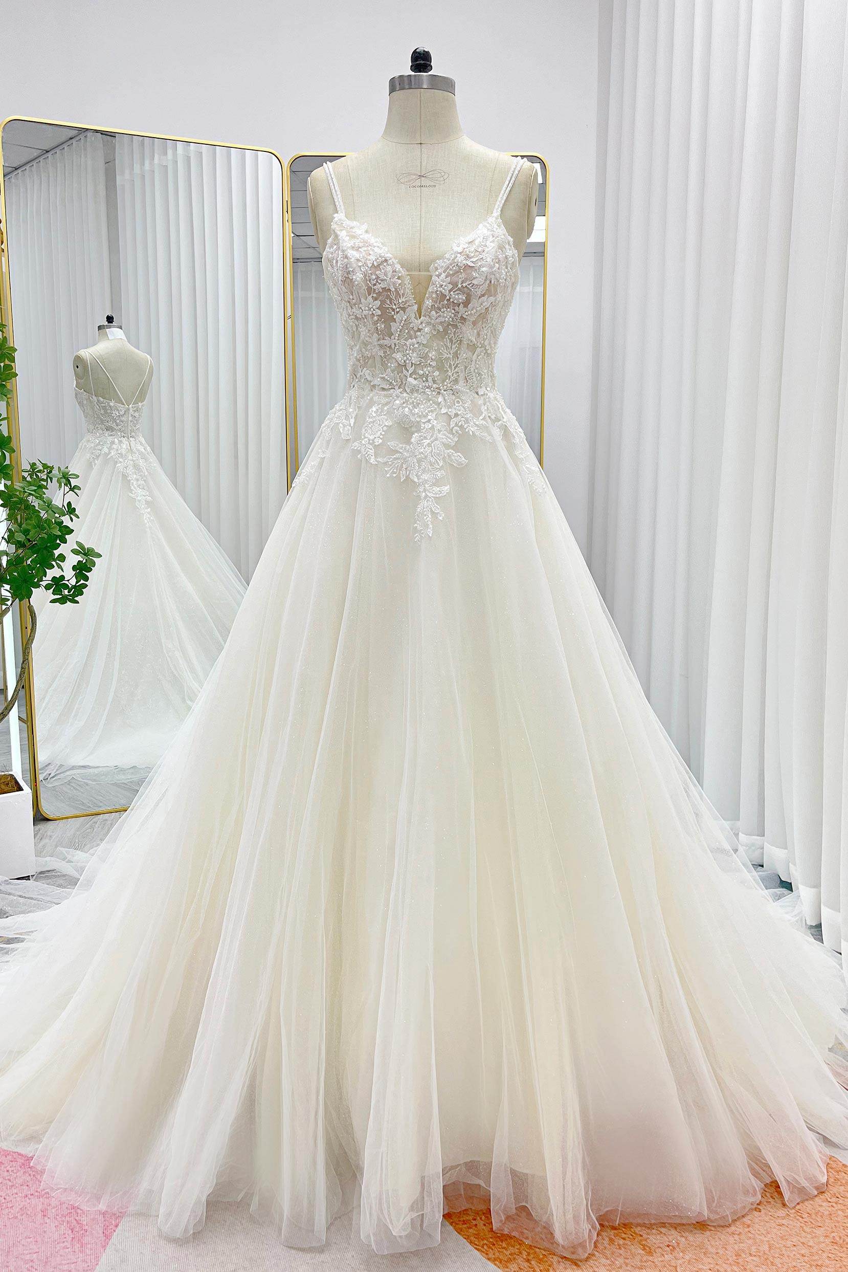A-Line Court Train Lace Tulle Wedding Dress CW3271 - COCOMELODY